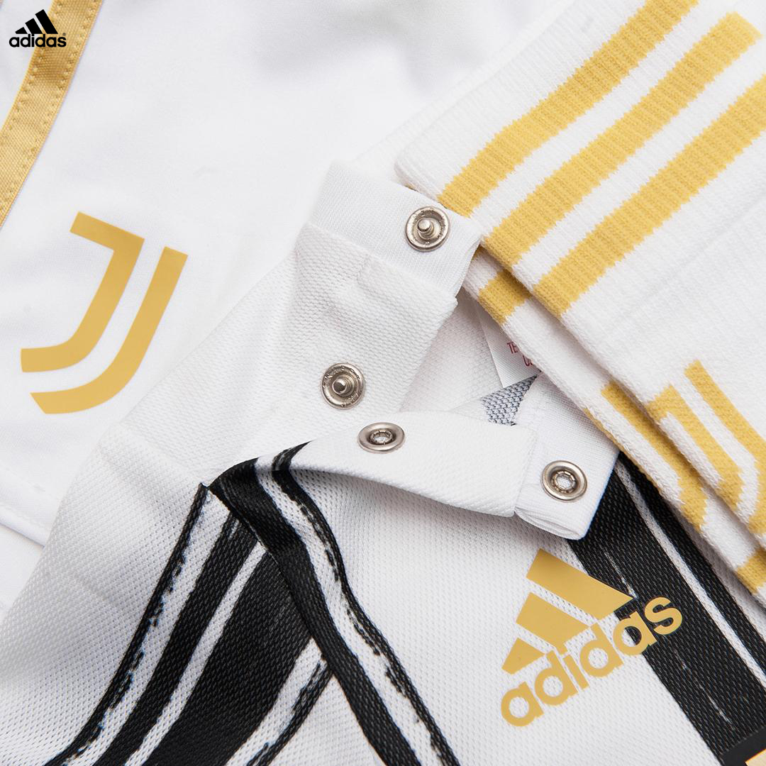 Mini Kit Maglia Pantaloncini Calze Juventus Home 2020//21 Ufficiale Bambino